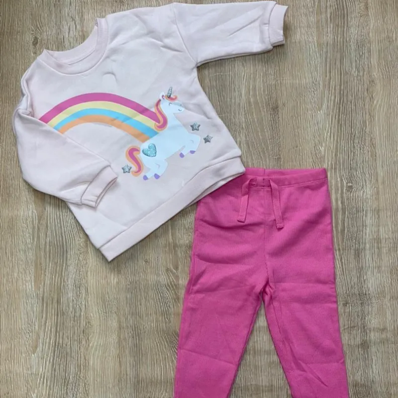 Conjunto con unicornio 