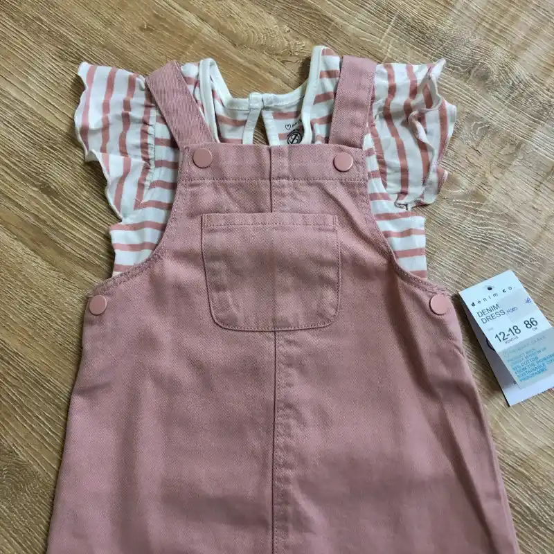Conjunto de blusa y overol color rosado 