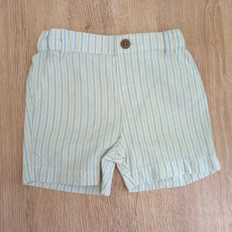Conjunto de camisa y short de rayas 