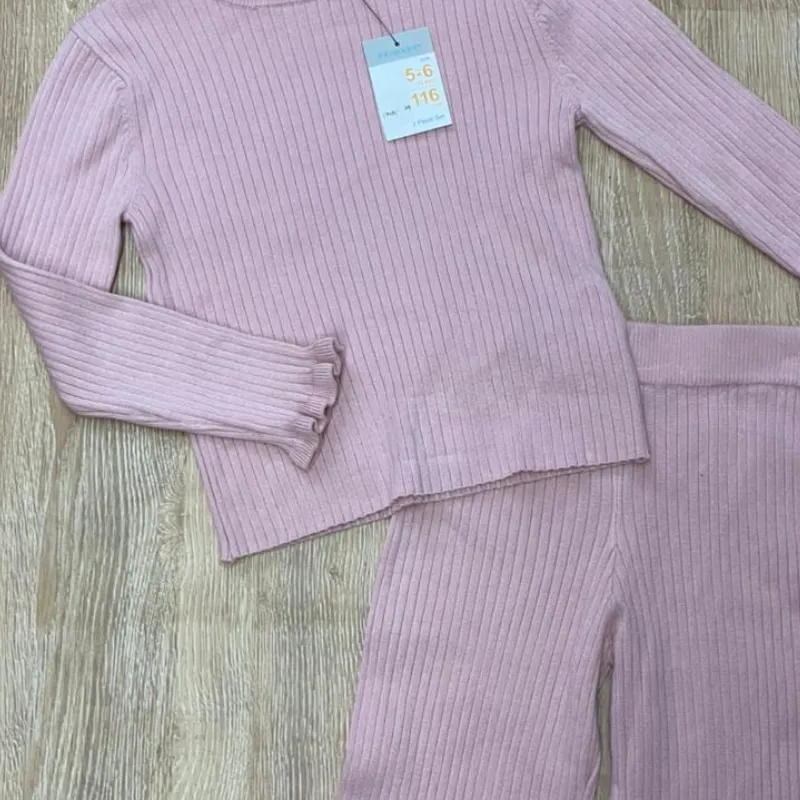 Conjunto de canalé color rosado 