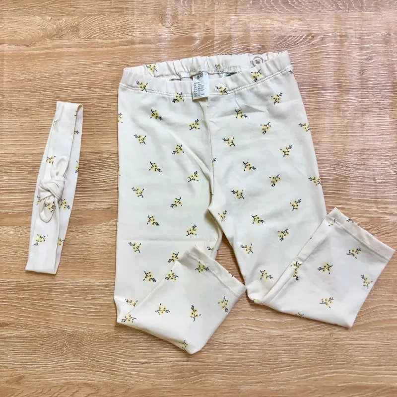 Conjunto de color amarillo con cintillo