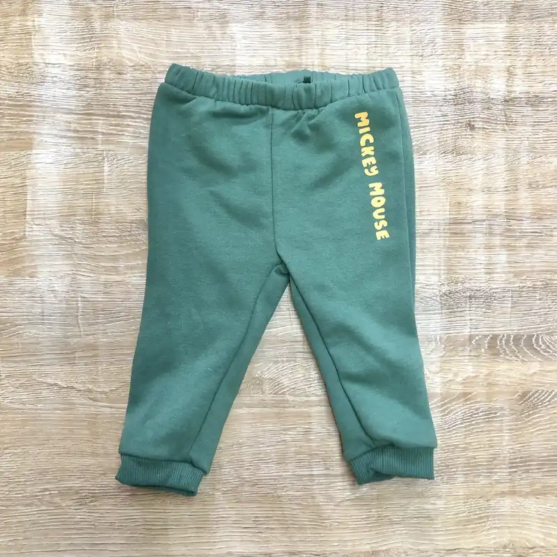 Conjunto de invierno con Mickey Mouse color verde 