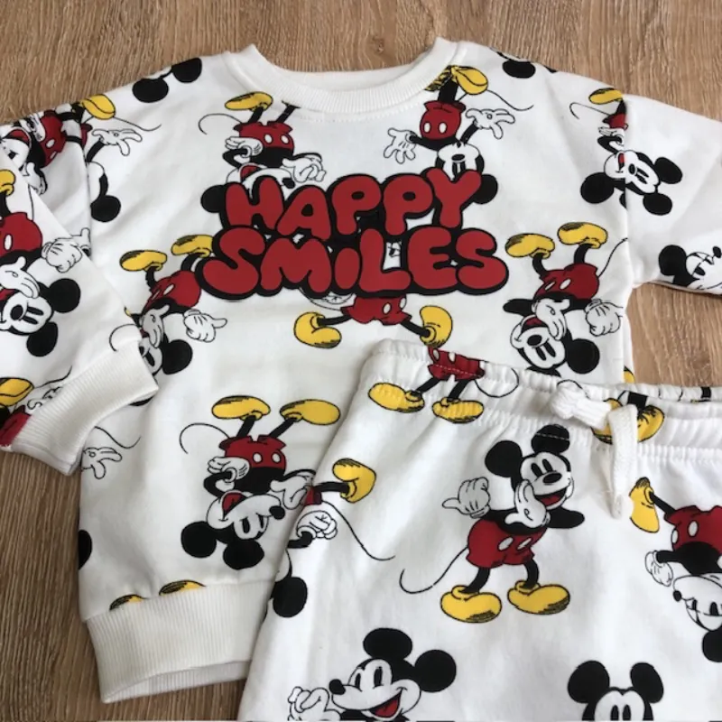 Conjunto de Mickey Mouse  “Happy Smiles”
