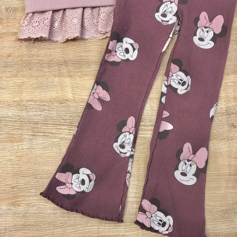 Conjunto de Minnie Mouse color rosado