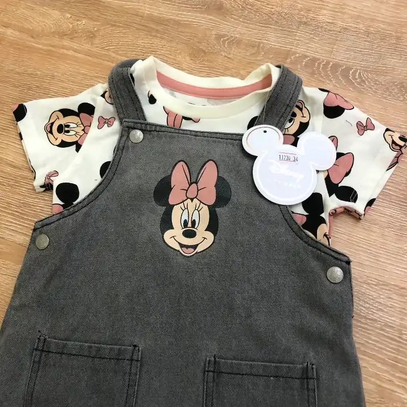 Conjunto de overol con Minnie Mouse 