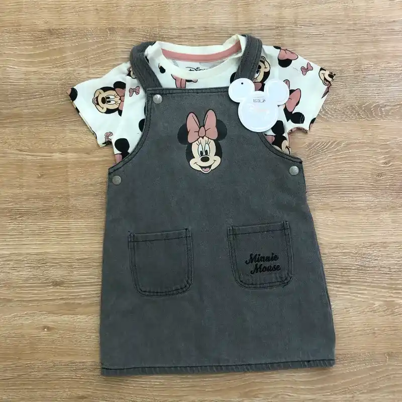 Conjunto de overol con Minnie Mouse 