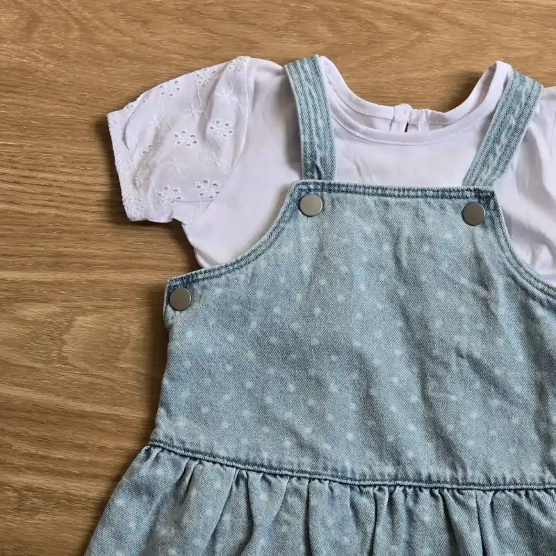 Conjunto de Overol de saya con blusa