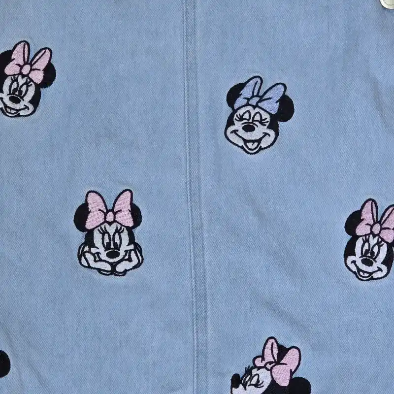 Conjunto de Overol de saya y pulover blanco De Minnie Mouse