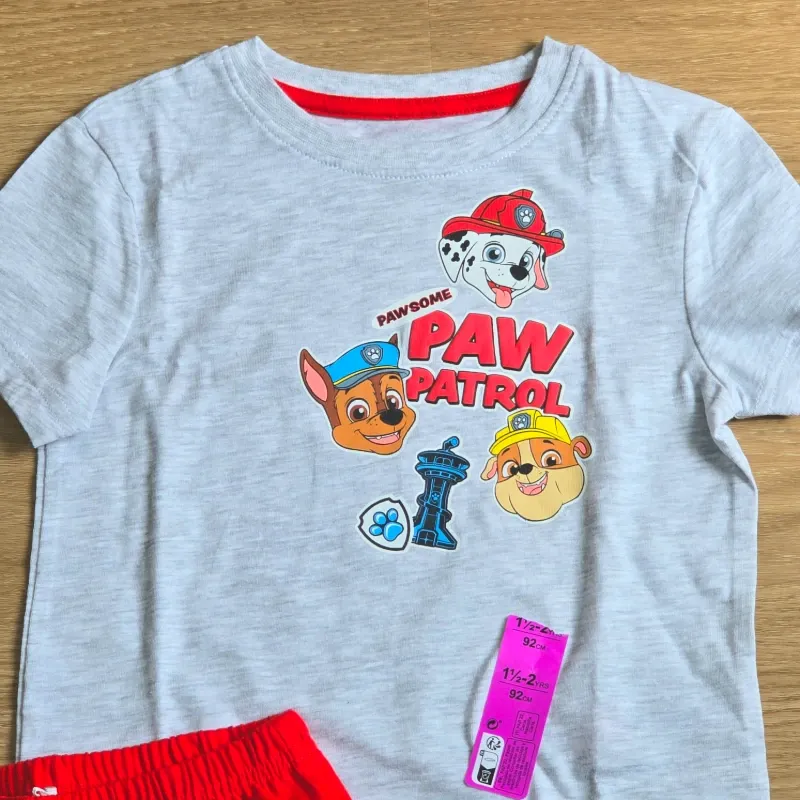 Conjunto de Paw Patrol de short y pulover color gris