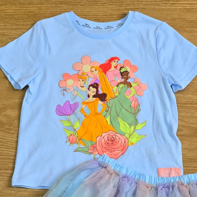 Conjunto de Princesas con saya de Tul
