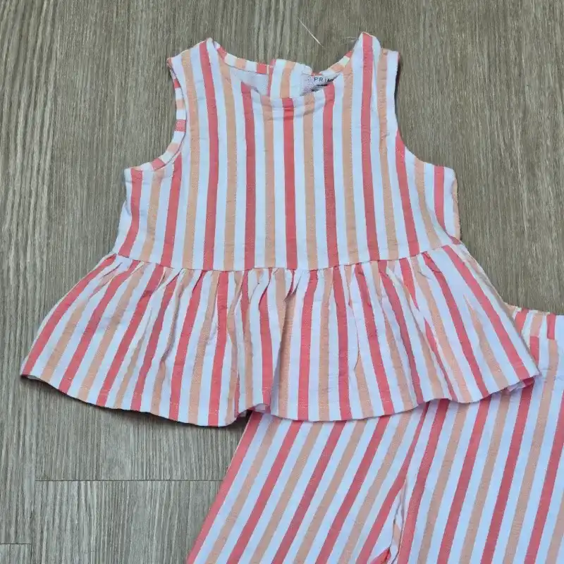 Conjunto de rayas de blusa con vuelos