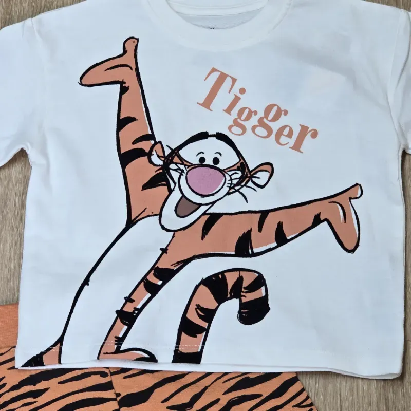 Conjunto de Tiger color blanco y Naranja