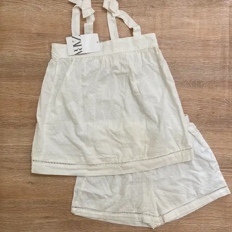 Conjunto de Zara color crema 