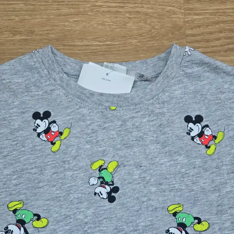 Conjunto Gris Mickey