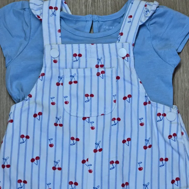 Conjunto Overol De saya con Pulover de cerezas