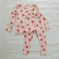 Conjunto rosado de corazones