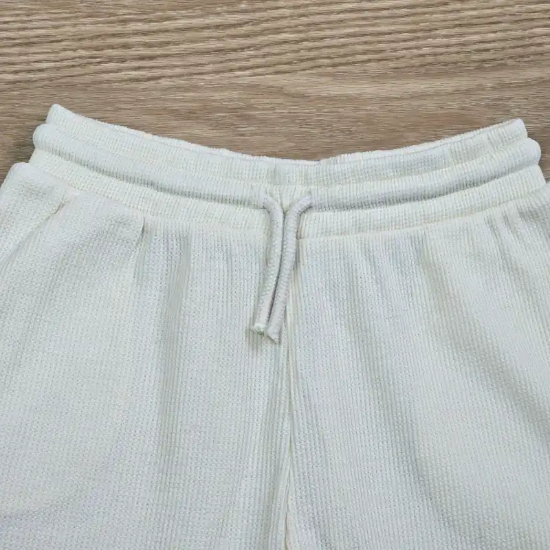 Conjunto Beige y Verde de Rayas.