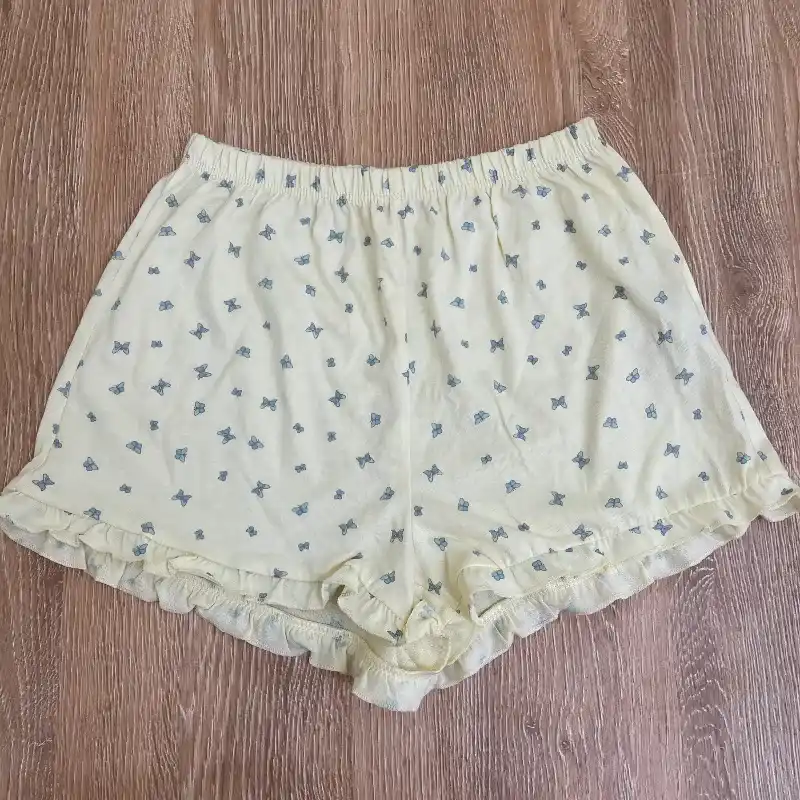 Conjunto Zara con mariposas color amarillo 