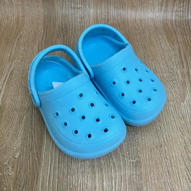 Crocs color azul 