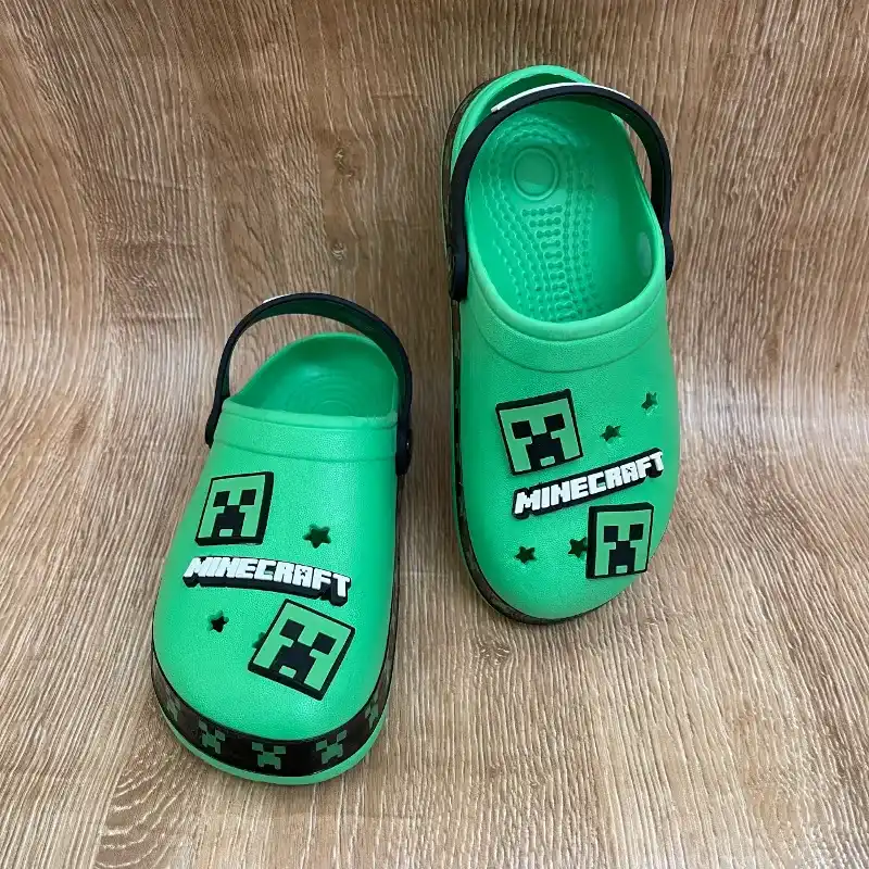 Crocs color verde de Minecraft 