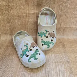 Crocs de Dinosaurios color beich
