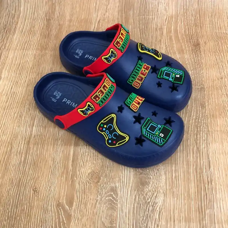 Crocs "Game Over"