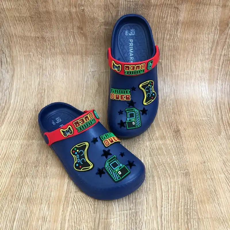 Crocs "Game Over"
