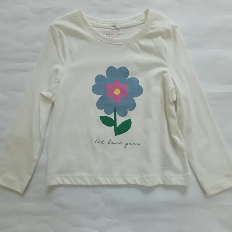 Enguatada blanca con flor