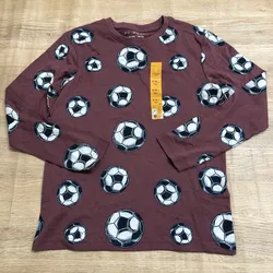 Enguatada con balones de fútbol