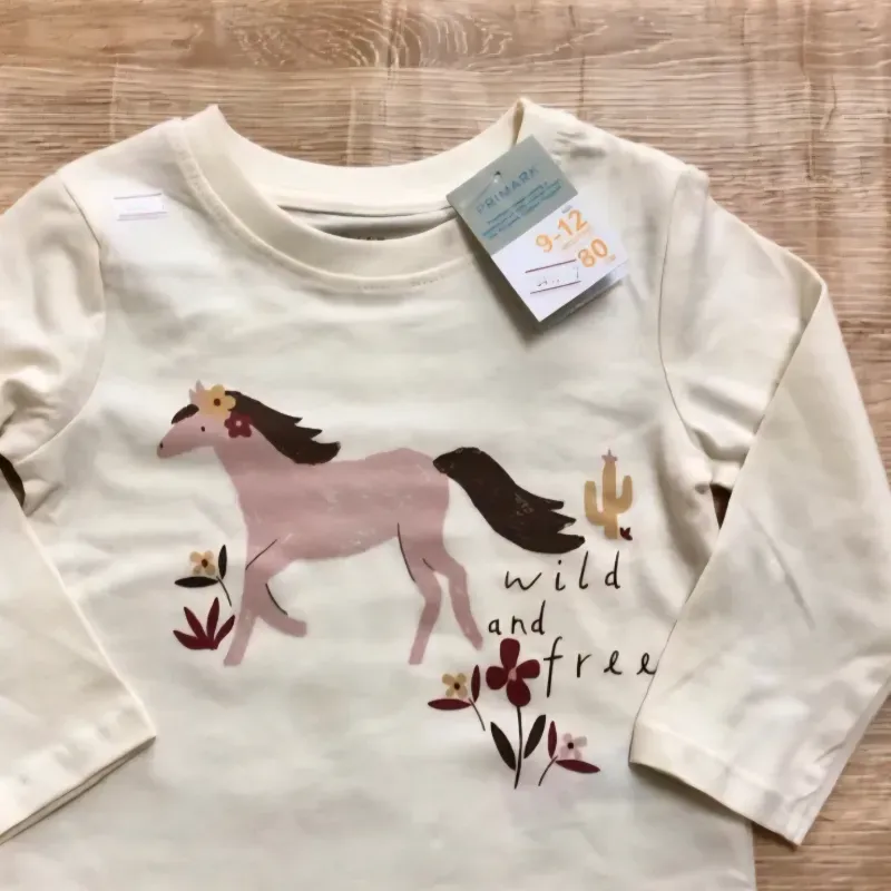 Enguatada con caballo y flores