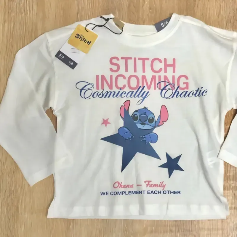 Enguatada con Stitch y estrellas 