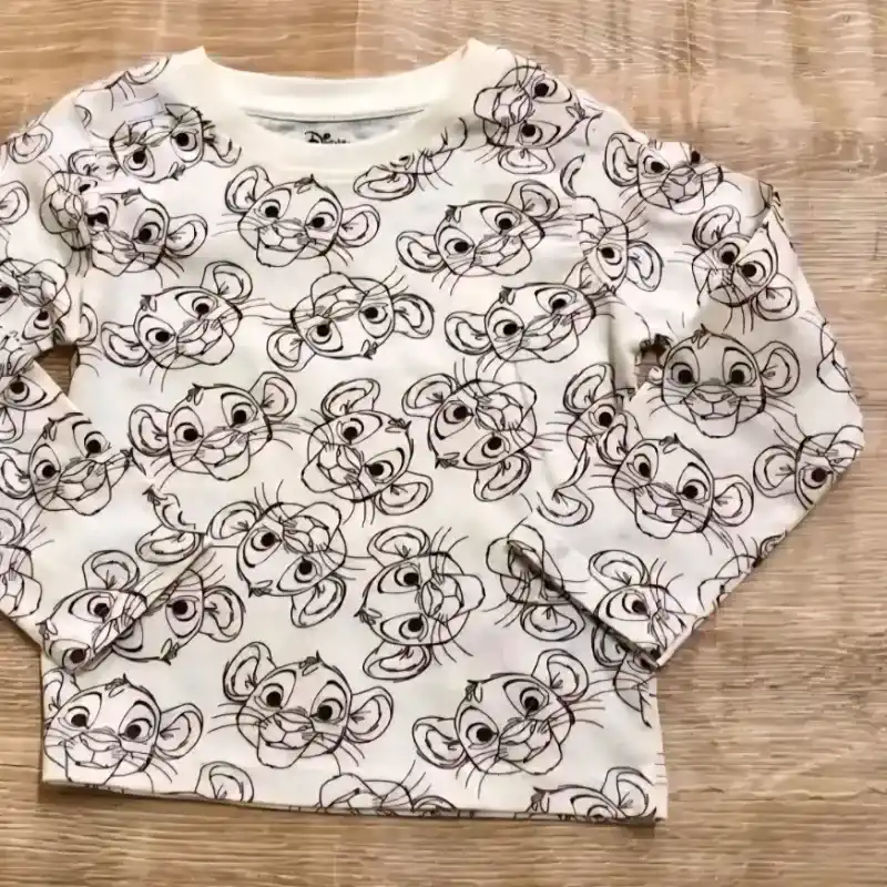 Enguatada del Rey León color violeta