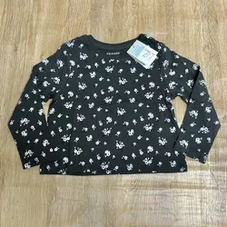 Enguatada negra con flores blancas 