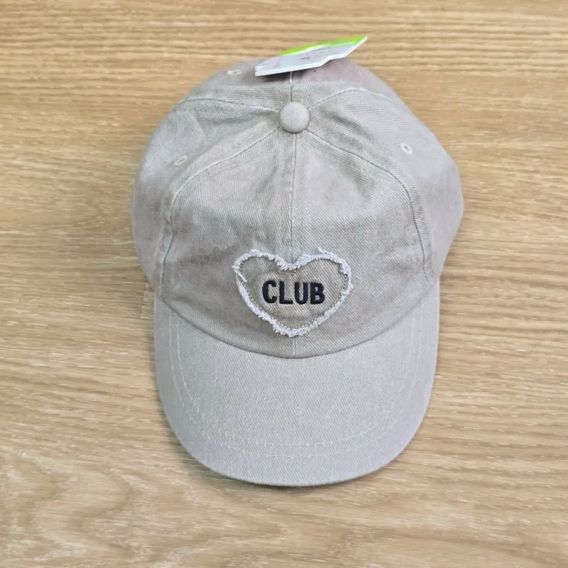 Gorra CLUB con corazon