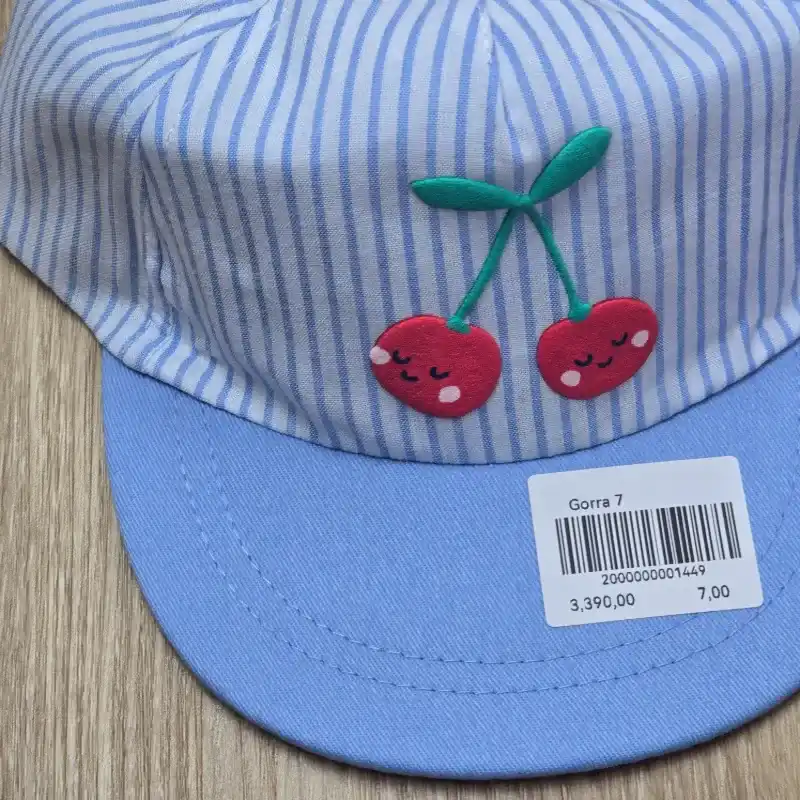 Gorra color azul con rallas de Cereza