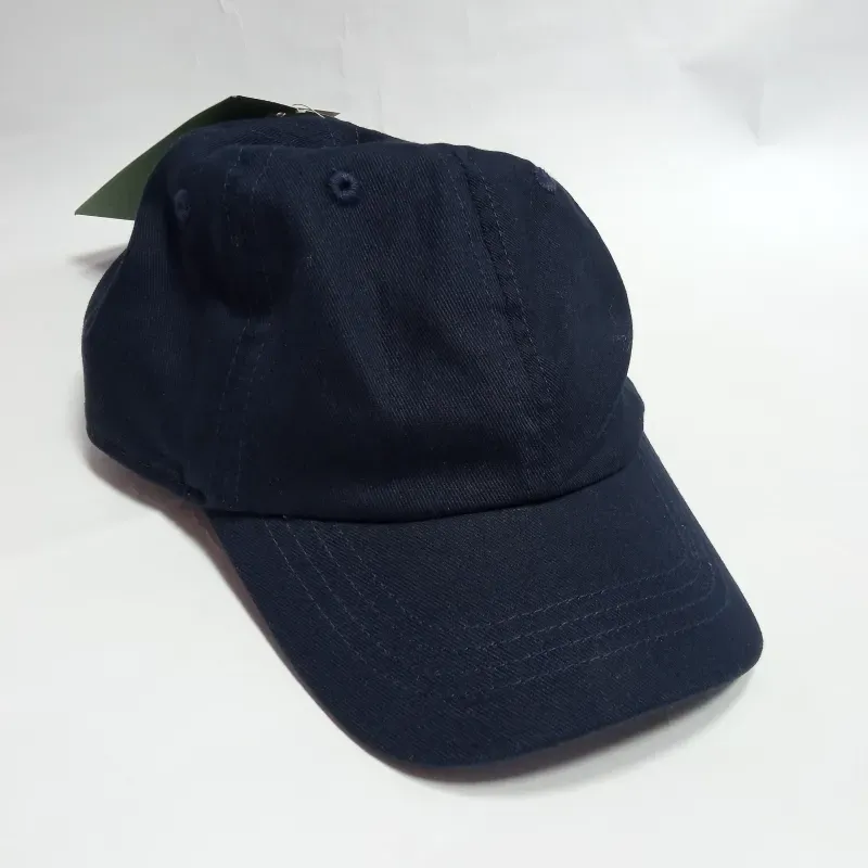 Gorra color azul oscuro 