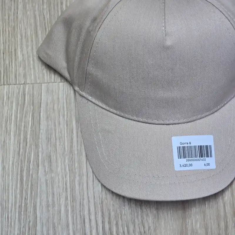 Gorra color beich