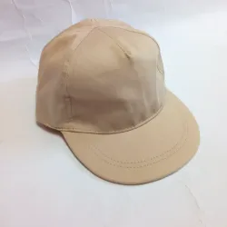 Gorra color crema