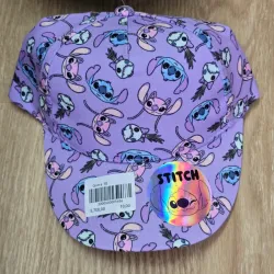 Gorra color morado de Stich y Angel