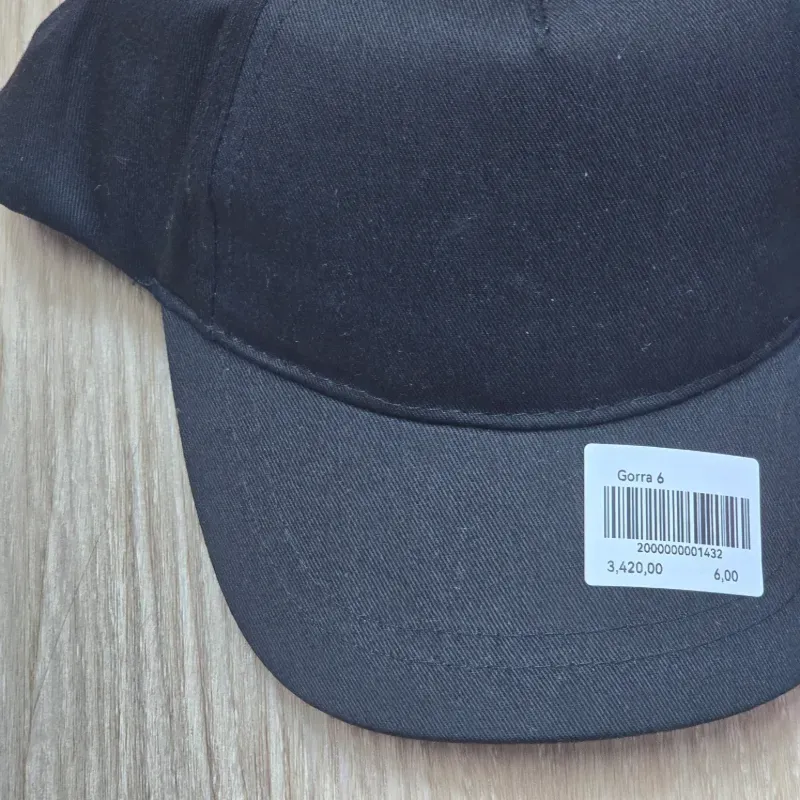 Gorra color Negra
