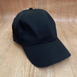 Gorra color negro