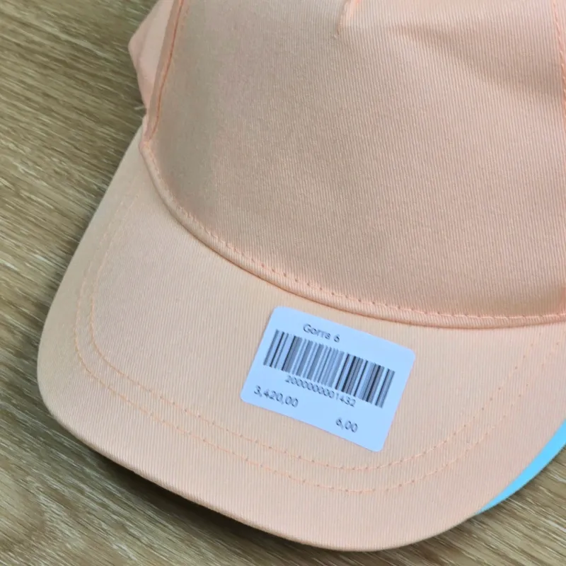 Gorra color salmón