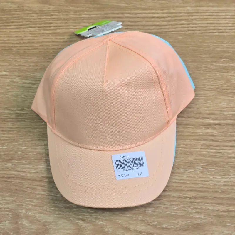 Gorra color salmón