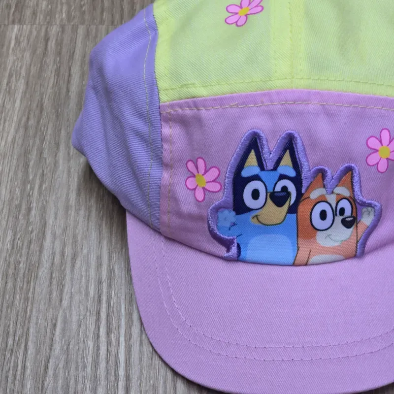 Gorra de Bluey color rosada