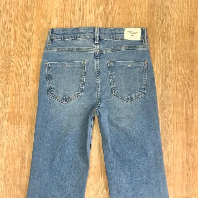 Jean Mango con bolsillos al frente 