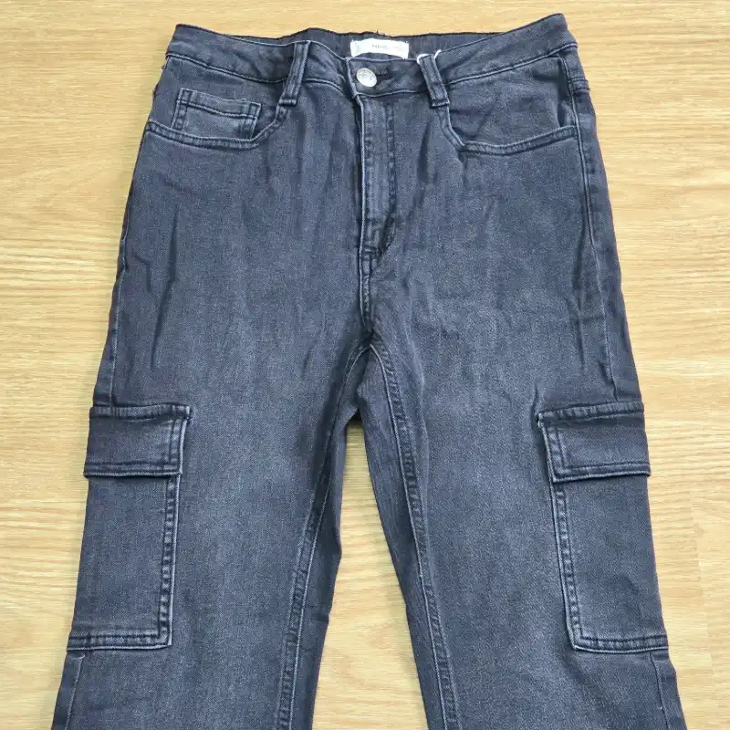 Jeans Flare Negro Cargo