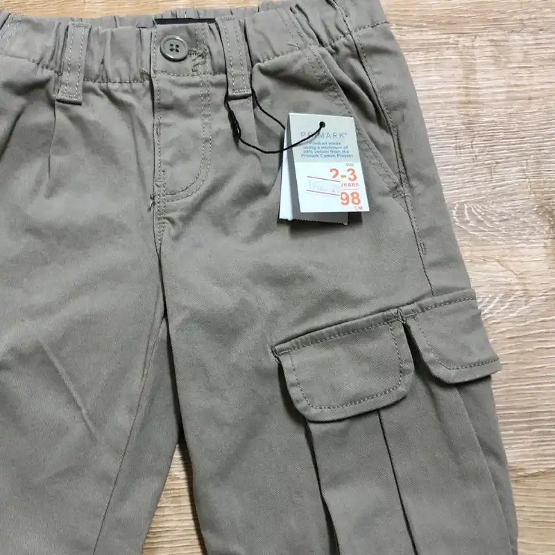 Jogger 4 puertas color beige