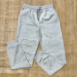 Jogger color gris 