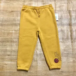 Jogger con díseño de baloncesto “NYC”