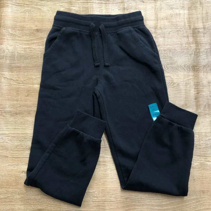 Jogger de felpa color azul oscuro 
